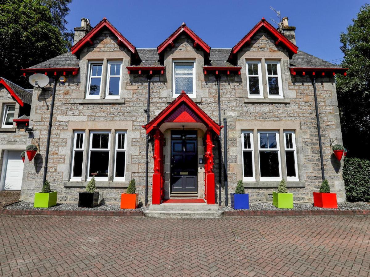 Roseburn Villa Pitlochry Exterior photo
